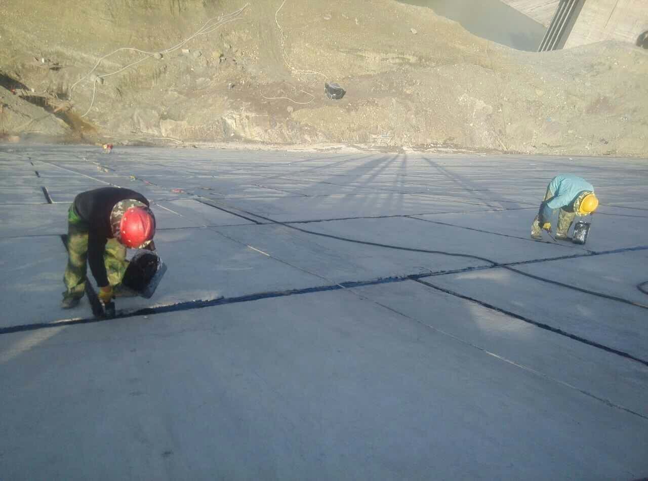 聚氨酯嵌縫 (1).jpg 聚氨酯嵌縫 (1).jpg