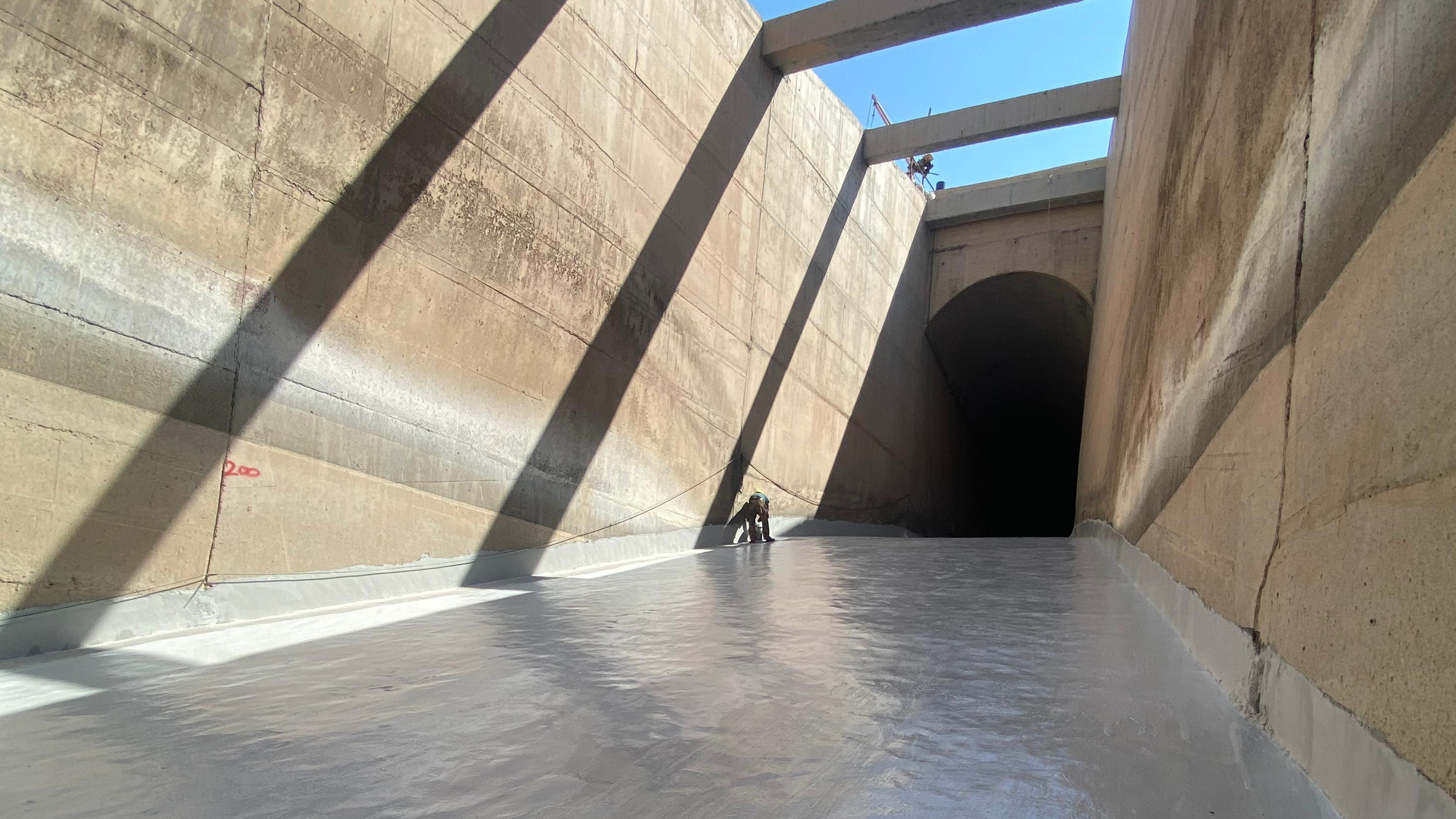 齊古水庫導流泄洪沖砂洞抗沖磨蝕處理工程