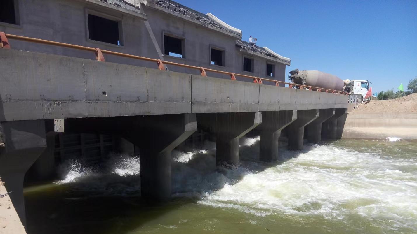 內(nèi)蒙古河套灌區(qū)總干渠四閘降糙防護修復